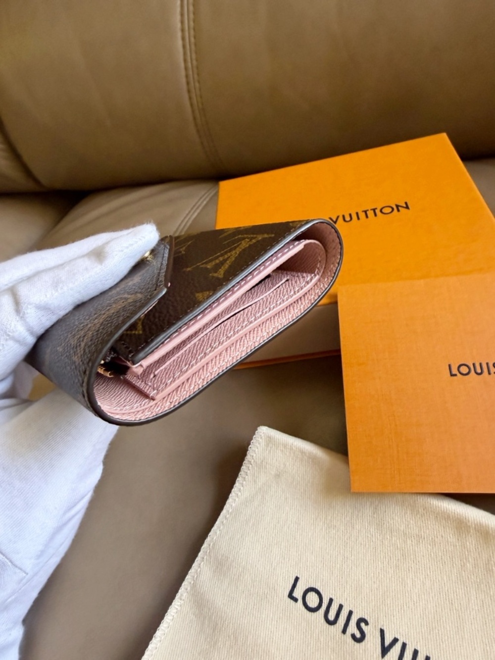 Louis Vuitton Victorine Wallet monogram Rose Ballerine - Picture 11 of 11